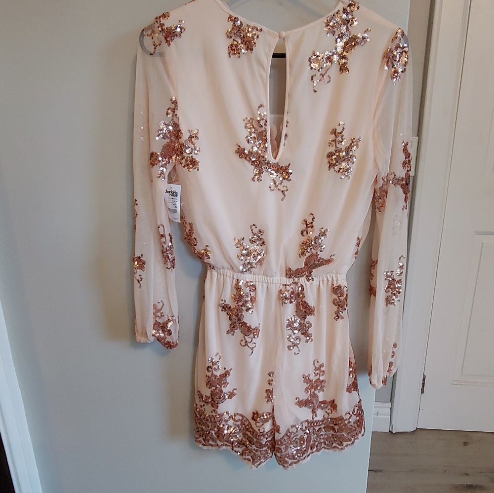 Clothes - Picture 2 of 5